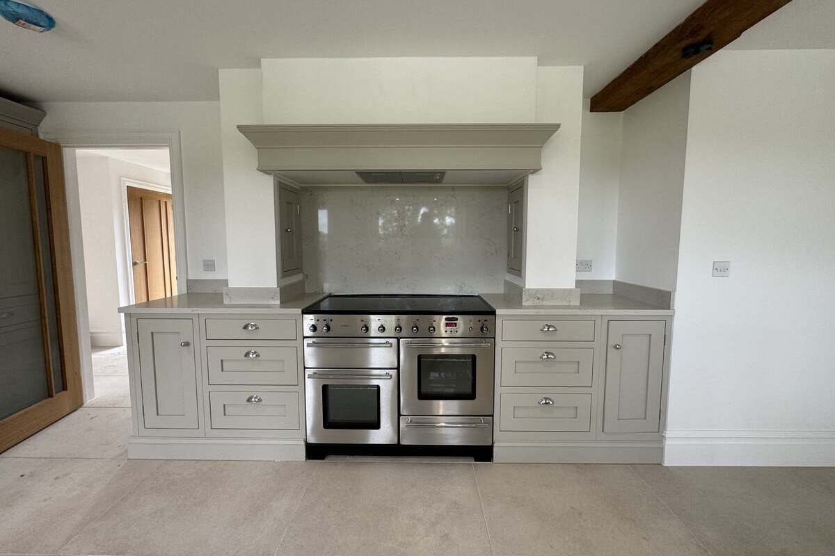Regent St James Kitchens(16)